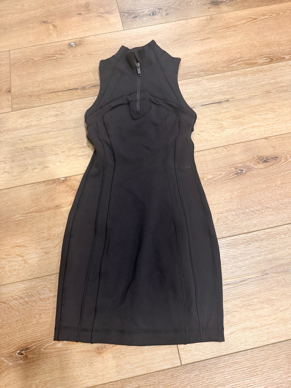 lululemon Define athletic dress Black Sleeveless Zip-Neck Mini Dress Sz 0